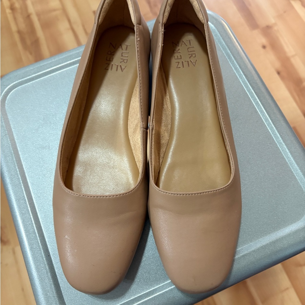 Naturalizer Taupe Leather Ballet Flats